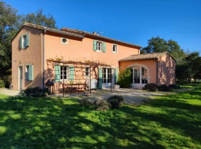 BASTIDE PROVENÇALE au calme